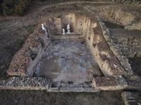 La Basilica dei Bassi  sul lato settentrionale del Foro